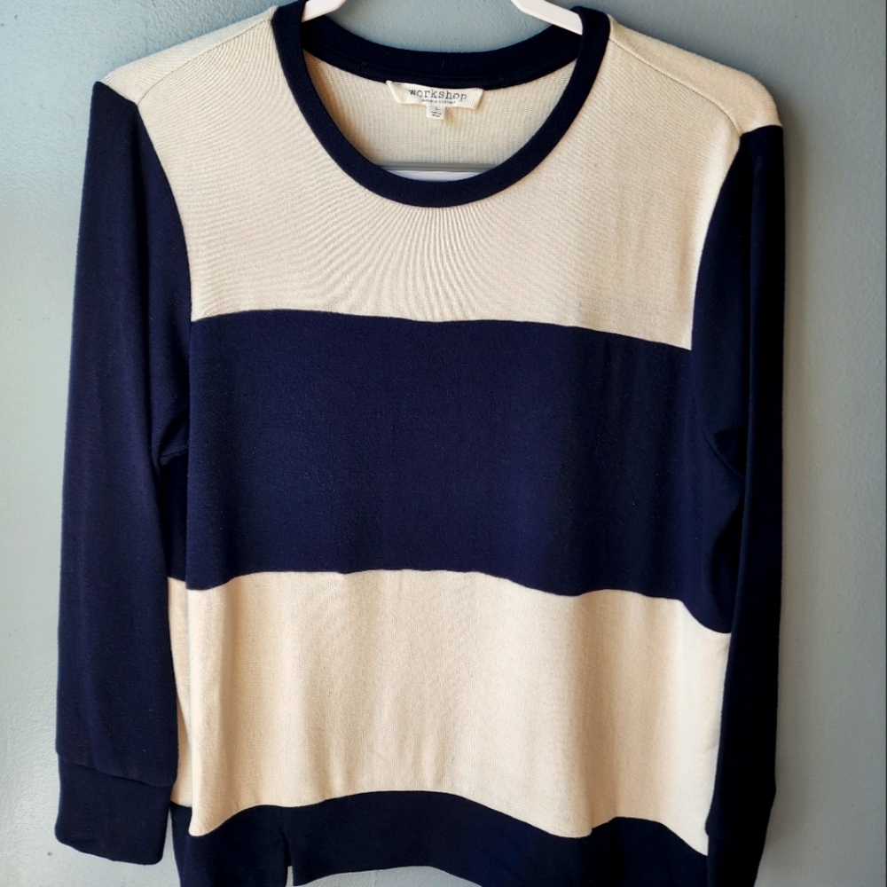 Workshop Women's Sweater Size Large